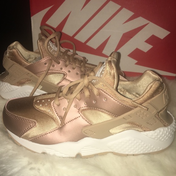 Nike Shoes - Brand ‼️New ‼️ today only NO OFFERS